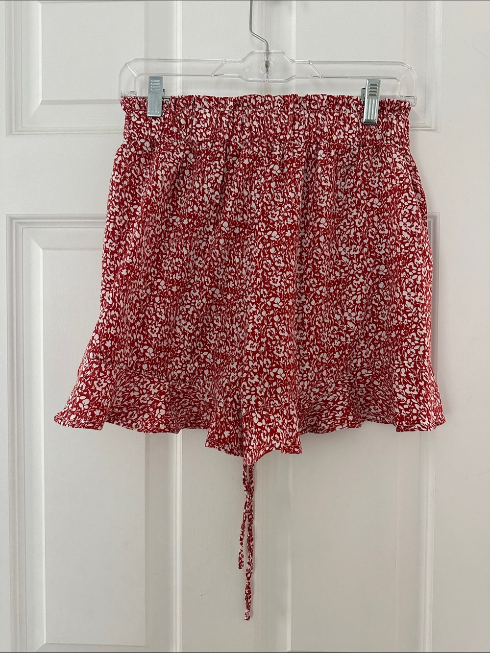 Red Floral Tie-Waist Women’s Skort - Picture 2 of 3